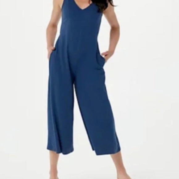 AnyBody jumpsuit capri length size small tall QVC product - Picture 1 of 12
